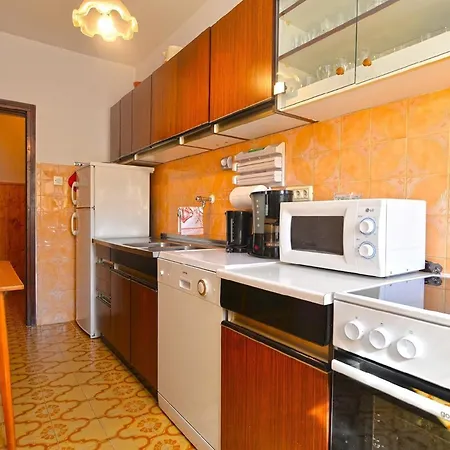 Holiday home Fuer 7 Personen Ca 120 Qm In Grandici, Istrien Bucht Von Rasa