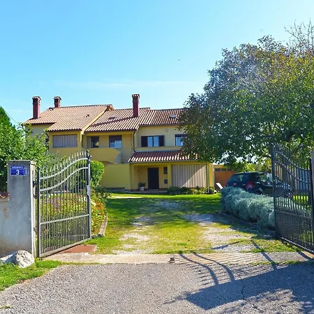 Fuer 7 Personen Ca 120 Qm In Grandici, Istrien Bucht Von Rasa Holiday home