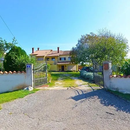 Holiday home Fuer 7 Personen Ca 120 Qm In Grandici, Istrien Bucht Von Rasa *
